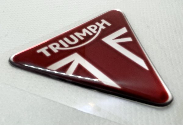 3D Triumph logo (Silver red)